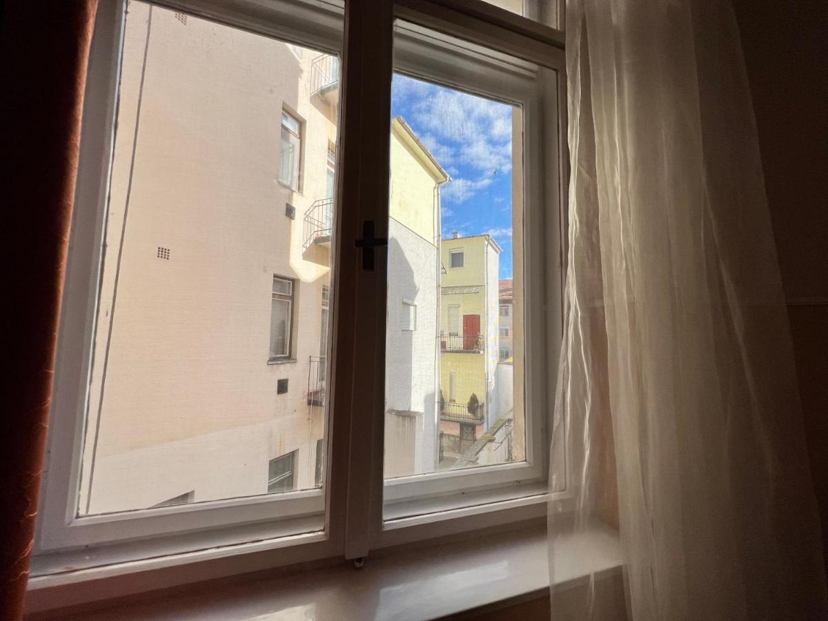 Old Town Apartment Szeged Ngoại thất bức ảnh